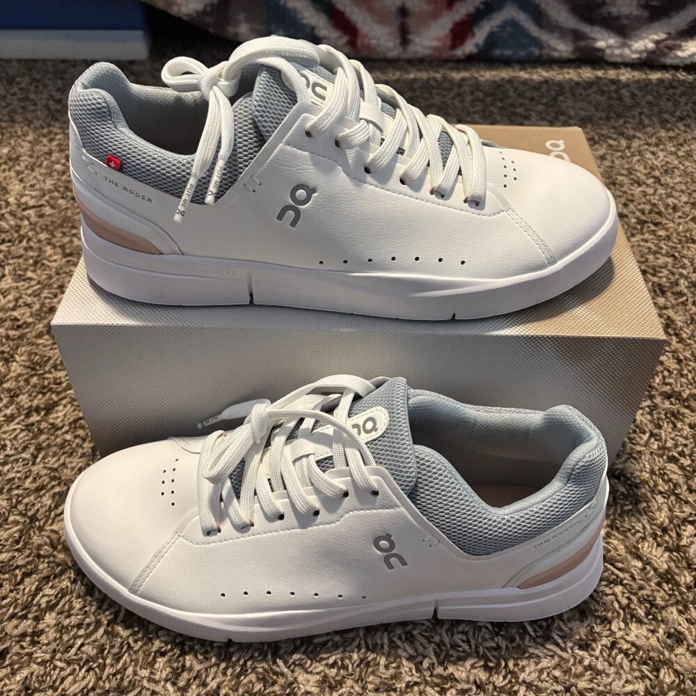 New On Cloud Women's ROGER Advantage Tennis Pickleball Shoes Size 9 Retail $160
